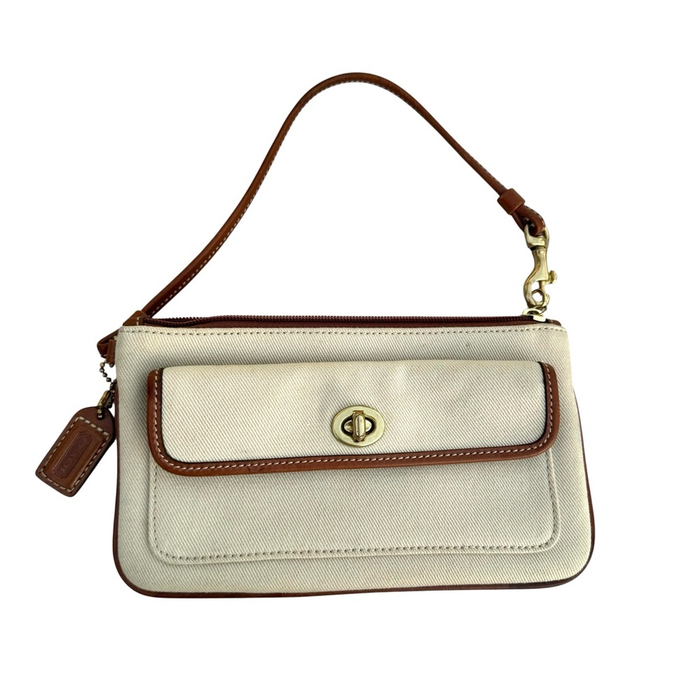 🆕 Coach Vintage Turn Lock Wristlet Clutch